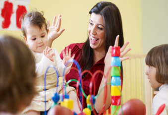 Babysitter in noida